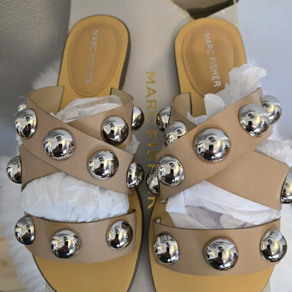 Marc Fisher Bryte 2 Sandal - Picture 3 of 9